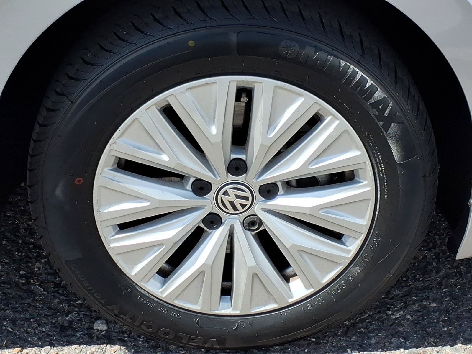 Used 2019 Volkswagen Jetta S w/ Driver Assistance Package FWD image 9
