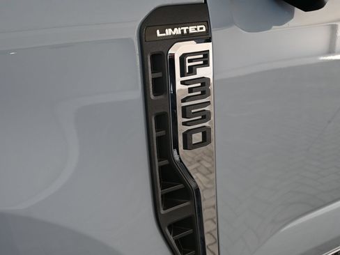 Used 2024 Ford F350 Limited w/ FX4 Off-Road Package AWD/4WD image 41