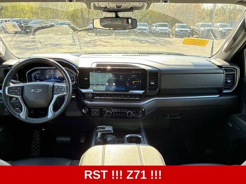 Used 2023 Chevrolet Silverado 1500 RST w/ Convenience Package II AWD/4WD image 17