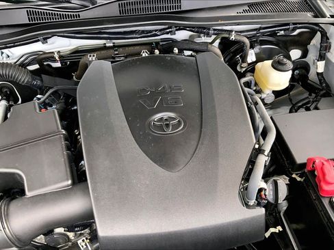 Used 2023 Toyota Tacoma TRD Sport image 29