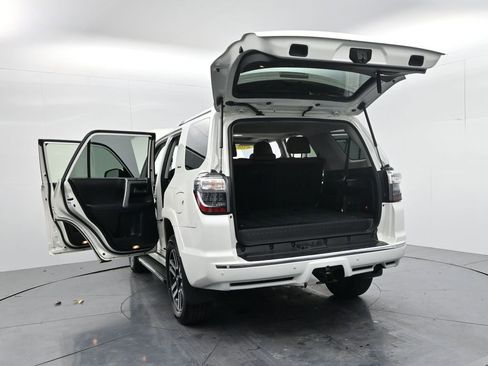 Used 2021 Toyota 4Runner Limited image 68