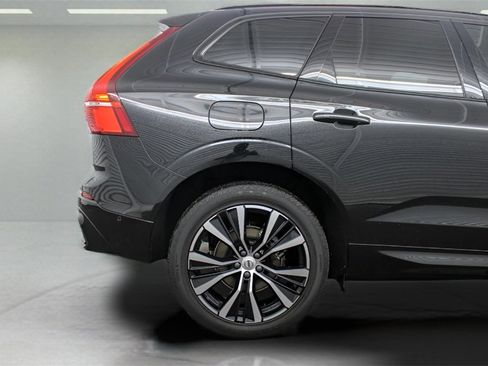 Certified 2024 Volvo XC60 B5 Plus w/ Climate Package image 35