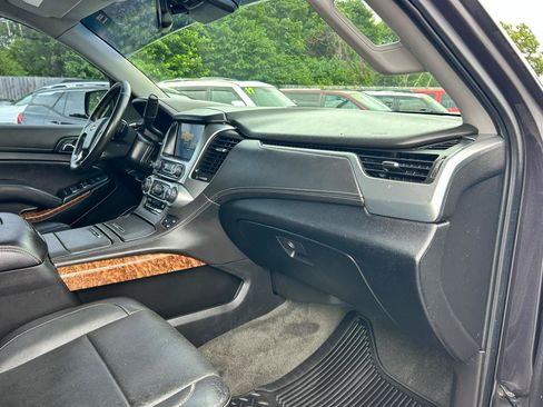 Used 2015 Chevrolet Tahoe LTZ RWD image 8