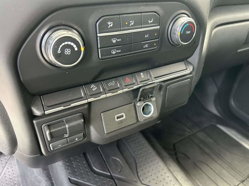 Used 2019 Chevrolet Silverado 1500 Custom Trail Boss w/ Custom Convenience Package AWD/4WD image 22