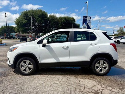 Used 2020 Chevrolet Trax LS AWD/4WD image 6