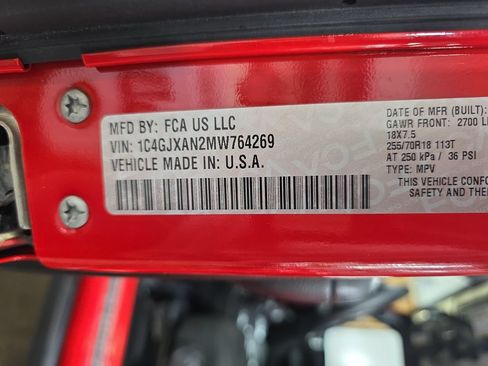 Used 2021 Jeep Wrangler Sport AWD/4WD image 35