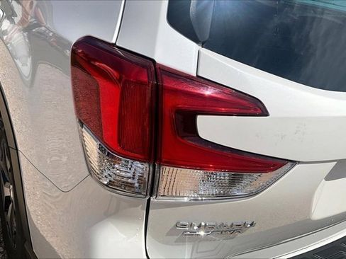 Used 2023 Subaru Forester Premium AWD/4WD image 23