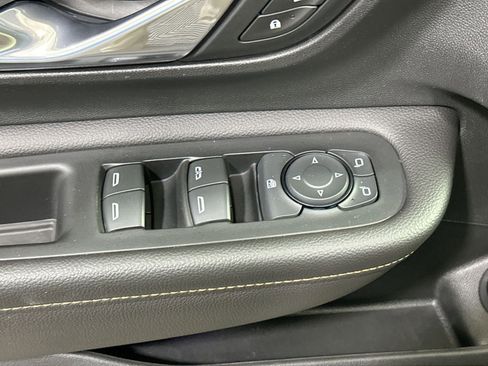 Used 2019 GMC Terrain SLT w/ Preferred Package image 16