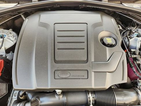 New 2026 Land Rover Range Rover Velar Dynamic SE image 21