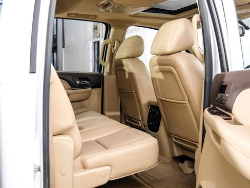 Used 2012 GMC Sierra 3500 Denali AWD/4WD image 44