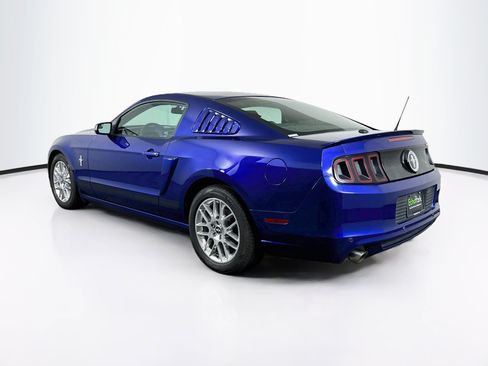 Used 2013 Ford Mustang Premium RWD image 5