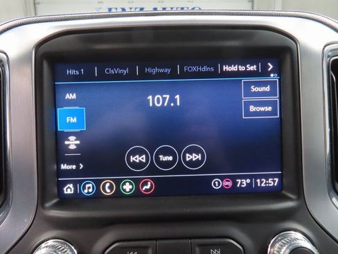 Used 2022 GMC Sierra 2500 SLT w/ SLT Convenience Package image 17