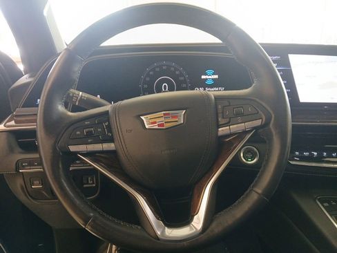 Certified 2022 Cadillac Escalade ESV Sport Platinum w/ LPO, Floor Liner Package AWD/4WD image 25
