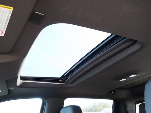 Certified 2022 GMC Sierra 2500 AT4 w/ AT4 Premium Plus Package AWD/4WD image 24