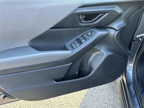 Used 2024 Subaru Crosstrek 2.0i Premium image 17