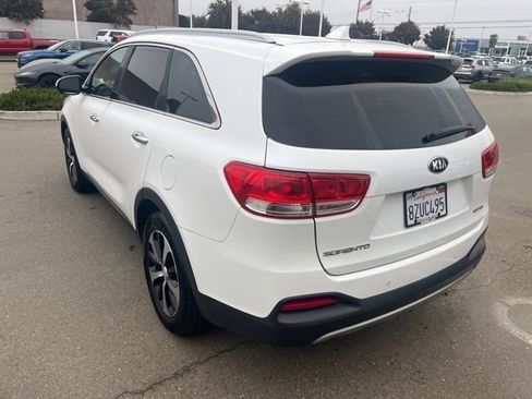 Used 2017 Kia Sorento EX image 7