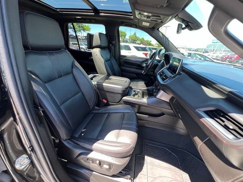 Used 2021 Chevrolet Tahoe RST w/ Luxury Package AWD/4WD image 36