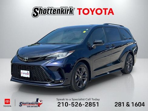 Certified 2026 Toyota Sienna XSE FWD image 1