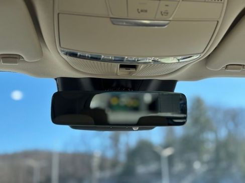 Certified 2022 Mercedes-Benz GLC 300 4MATIC image 38