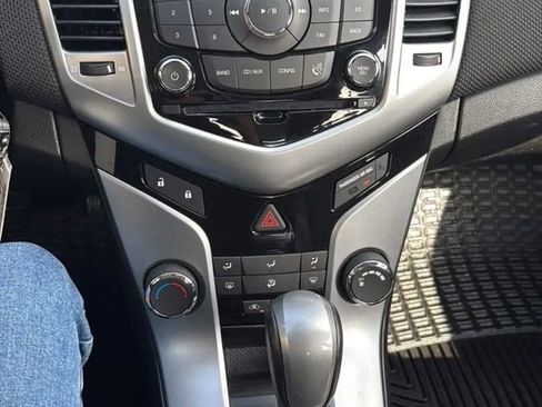 Used 2012 Chevrolet Cruze LT w/ All-Star Edition image 12