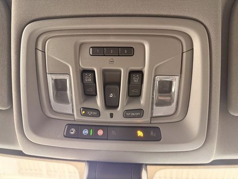 Used 2023 GMC Sierra 2500 Denali image 57