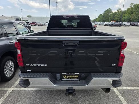 Used 2024 Chevrolet Silverado 3500 LT w/ Safety Package AWD/4WD image 3