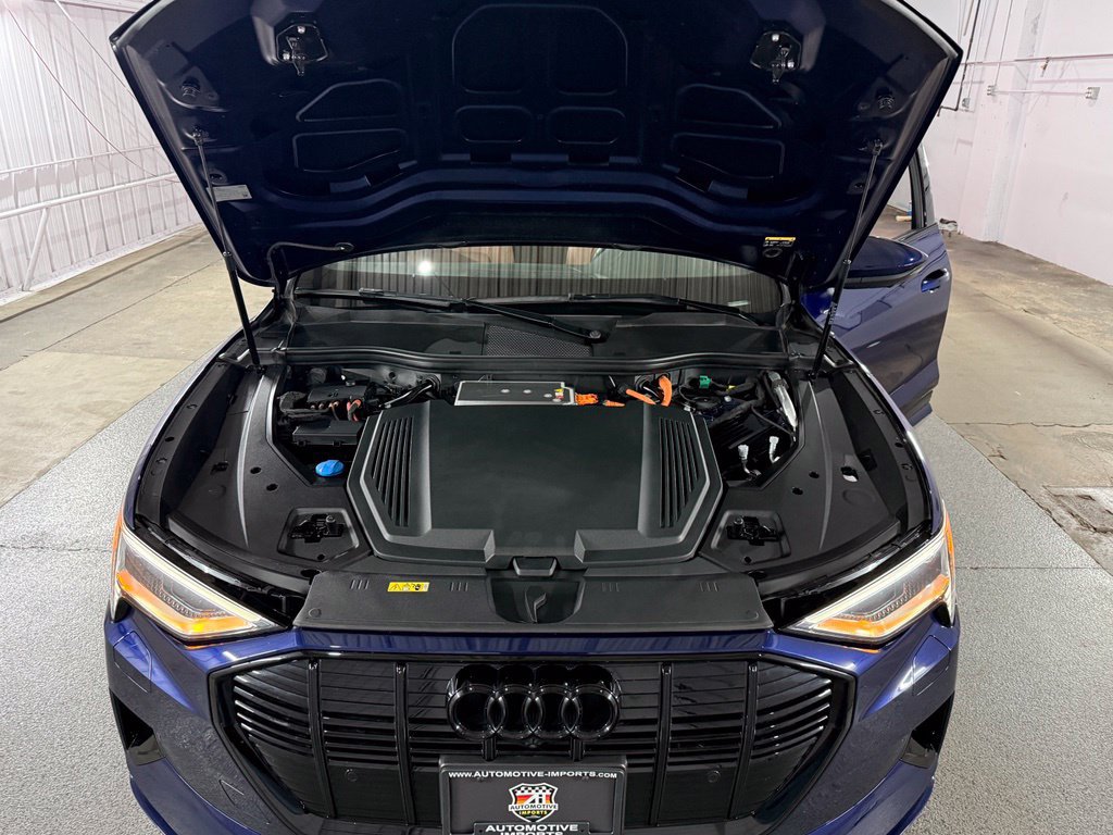 Used 2022 Audi e-tron Premium AWD/4WD image 50