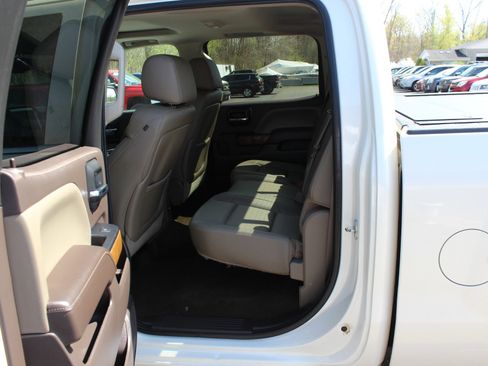 Used 2015 GMC Sierra 1500 SLT w/ SLT Preferred Package AWD/4WD image 31