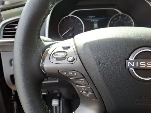Used 2024 Nissan Murano SL AWD/4WD image 13