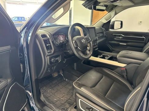 Used 2022 RAM 1500 Laramie AWD/4WD image 16