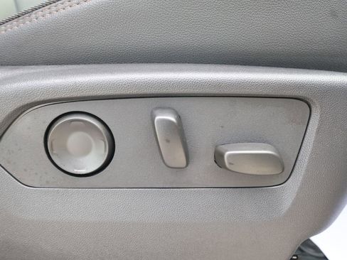 Used 2025 Chevrolet Tahoe High Country image 47