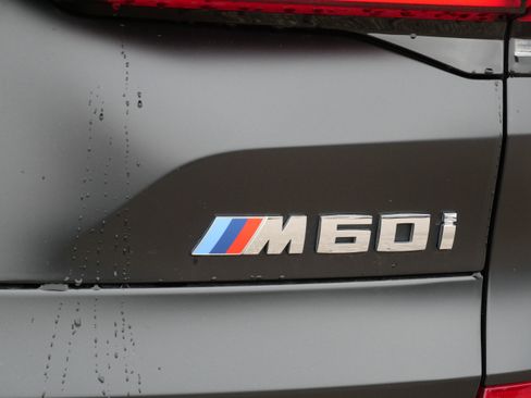 Used 2024 BMW X5 M60i AWD/4WD image 12