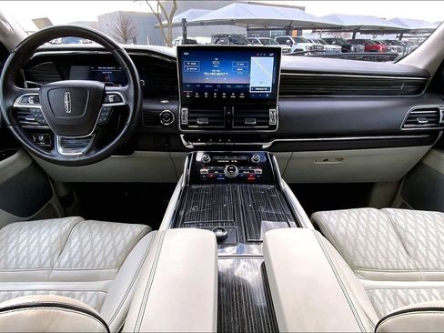 Used 2023 Lincoln Navigator L Black Label image 15