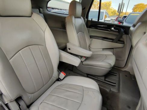Used 2016 Buick Enclave Leather image 15