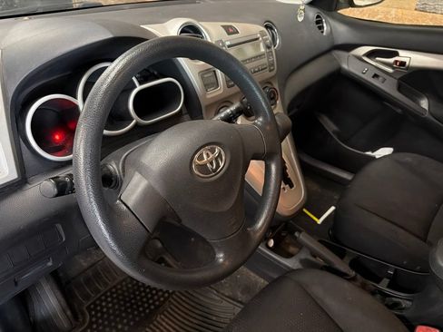 Used 2009 Toyota Matrix w/ PWR Pkg FWD image 7