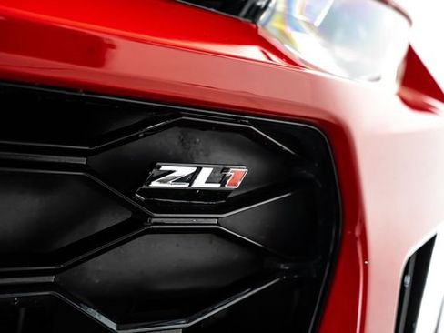 Used 2020 Chevrolet Camaro ZL1 image 18