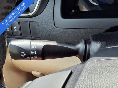 Used 2015 Toyota Camry XLE w/ Moonroof Package FWD image 22