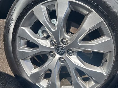 New 2026 Toyota Grand Highlander FWD image 10
