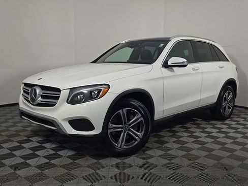 Used 2017 Mercedes-Benz GLC 300 4MATIC image 1