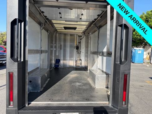 Used 2023 Chevrolet Brightdrop 600 w/ Active Safety Package 2 AWD/4WD image 5