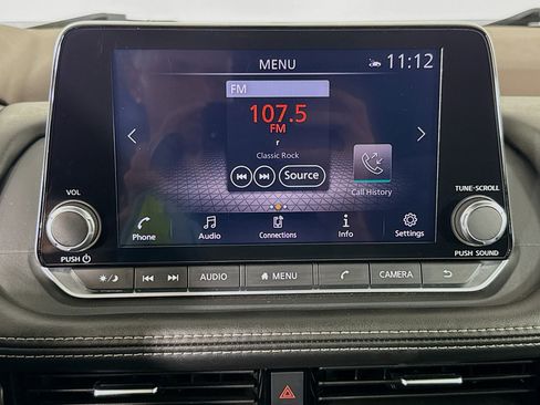 Used 2022 Nissan Rogue SV FWD image 17