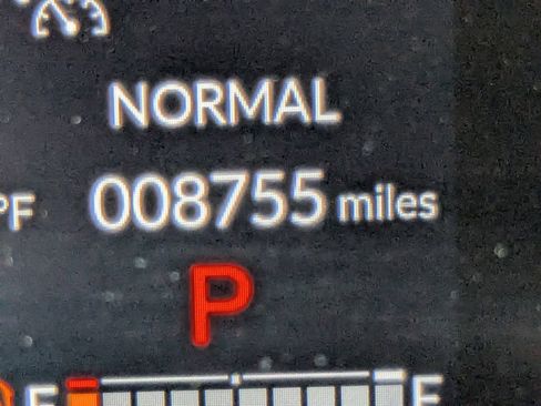 Used 2025 Honda HR-V LX image 30