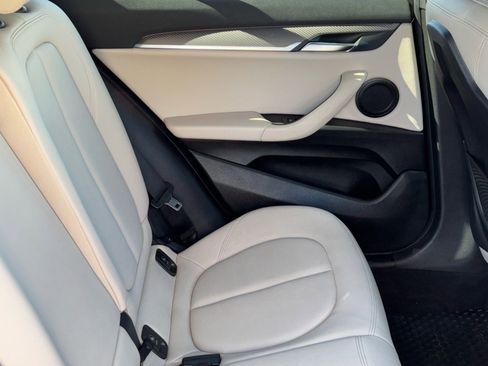 Used 2018 BMW X2 sDrive28i w/ M SportX Package image 11