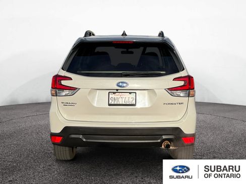 Used 2024 Subaru Forester Premium AWD/4WD image 6