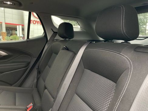 Used 2024 GMC Terrain SLE FWD image 10