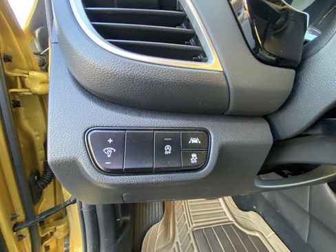 Certified 2021 Kia Seltos SX w/ SX Sunroof Package image 14