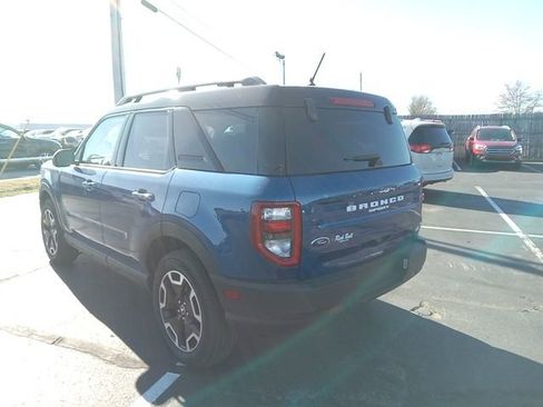 Used 2024 Ford Bronco Sport Outer Banks w/ Tech Package image 5