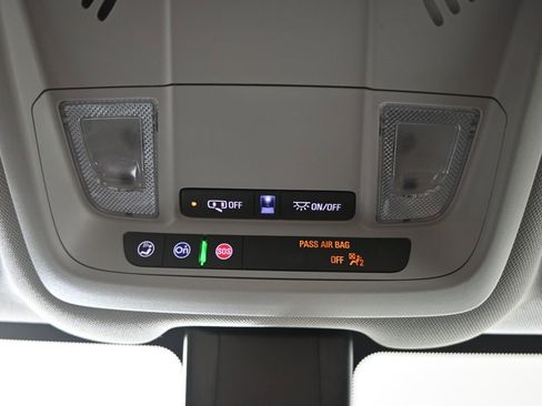 Used 2022 Chevrolet Equinox LT image 32