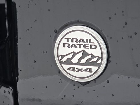 Used 2024 Jeep Wrangler Sahara image 33