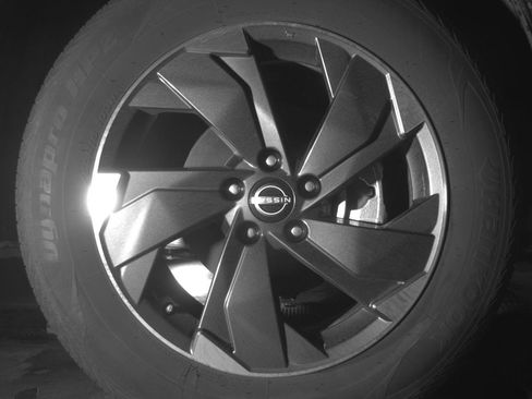 Used 2025 Nissan Rogue SV AWD/4WD image 10
